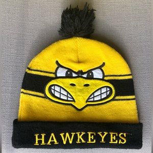 Vintage Iowa Hawkeyes 🏈 Beanie Toque Hat winter bobble hat NCAA
